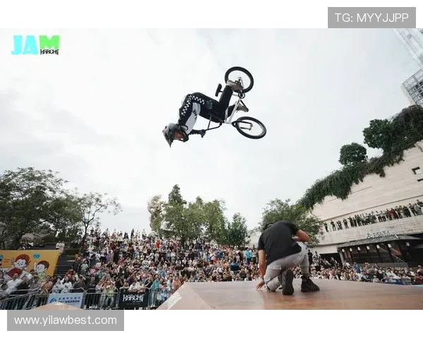 南京滑板队的奋斗与荣耀极限运动联赛的精彩历程回顾
